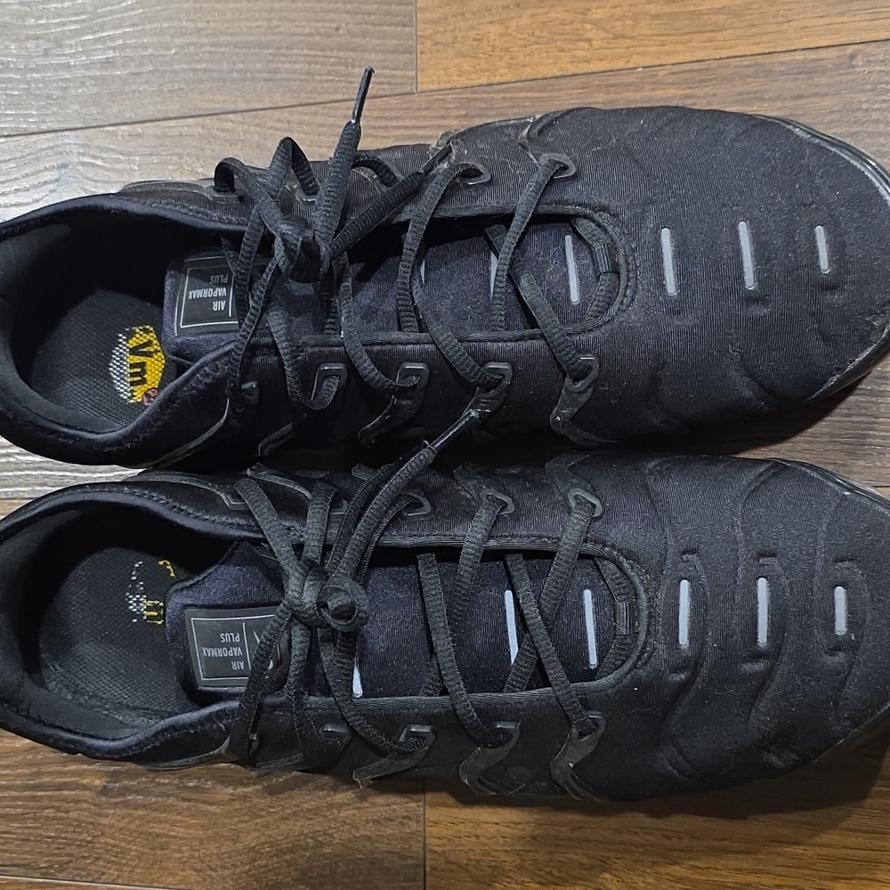 Men's In Good Condition Size 13 NIKE VAPORMAX. - Picture 3 of 12
